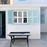 Railway House 1Br Apt With Front Yard, 24 Hours Power