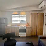 Railway House 1Br Apt With Front Yard, 24 Hours Power